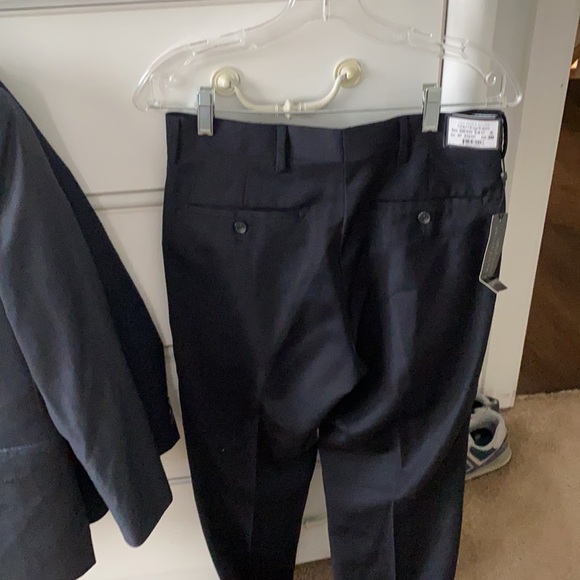 NWT men’s store Bloomingdale’s men’s  dress pants - Picture 2 of 6